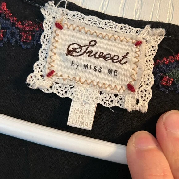 Black Dress w/ Embroidered Detail - Picture 6 of 7